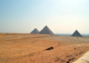 الاهرمات-50